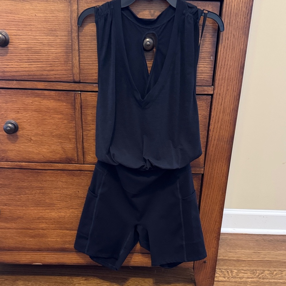 FP Movement Black Sleeveless V-Neck Romper. Size S